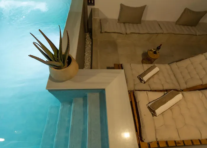 Bequest Gold Luxury * Corinth