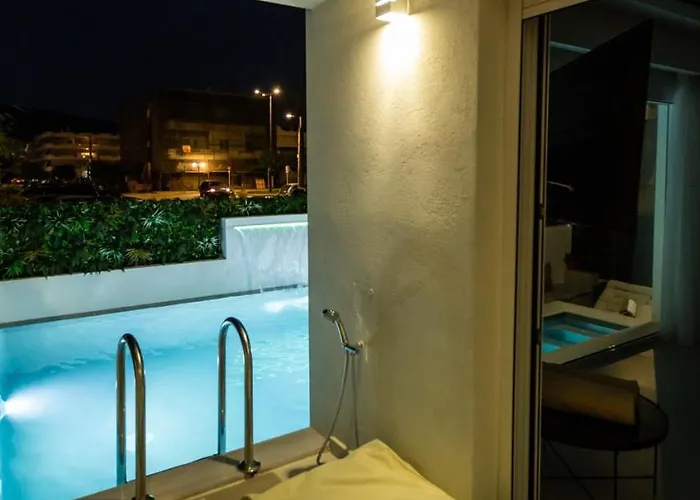 Bequest Gold Luxury Apartamento Corinth